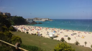 Porthmeor från tåget. Ja, från tåget.