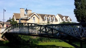 Albert Bridge påminner mig om Ha'penny Bridge i Dublin