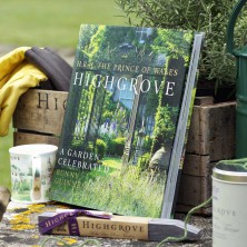 Kanske köpa trädgårdsboken?