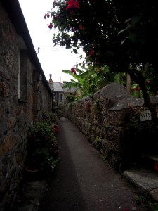 Små lummiga gränder överallt.