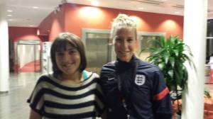 En suddig bild på Bardsley och en inte alls dålig liten svensk-engelsk spelare.